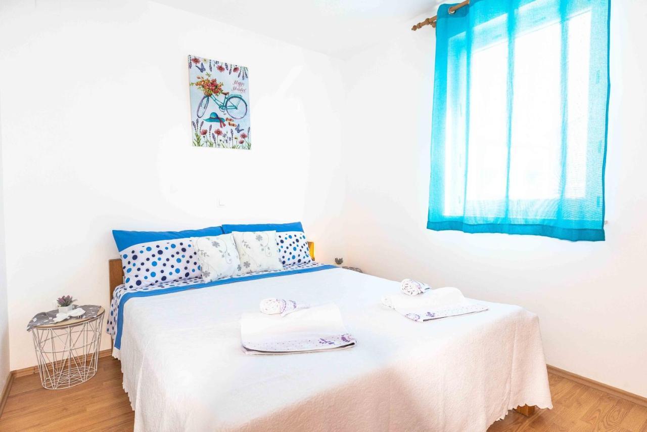 Apartment Hannah Novalja Ngoại thất bức ảnh